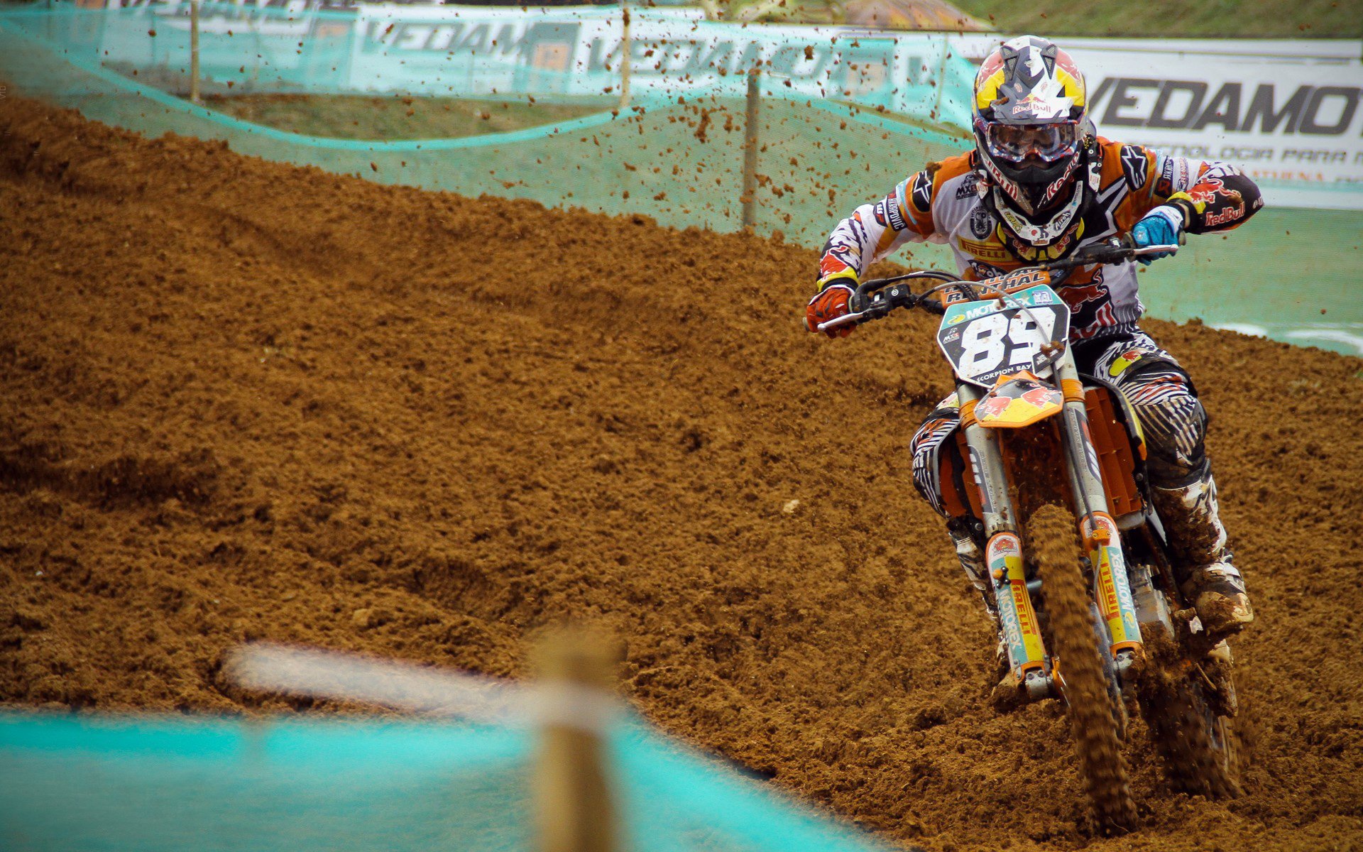 九游APP官网-“智慧场馆+绿色基础”深度融合，行业基础设施不断完善升级，智慧场馆解决方案